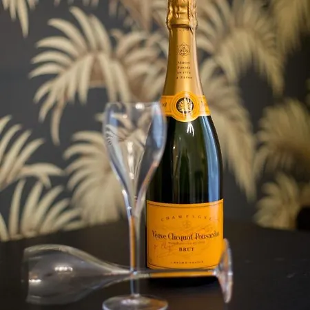 Monjan Ii Luxury Square Market Rynek * Βρότσλαβ