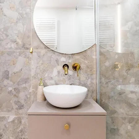 Monjan Ii Luxury Square Market Rynek Διαμέρισμα *