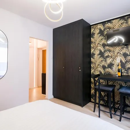 Apartment Monjan Ii Luxury Square Market Rynek