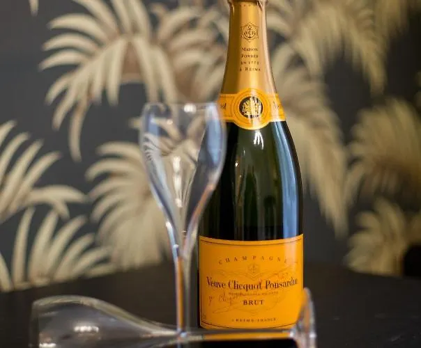 Monjan Ii Luxury Square Market Rynek * Breslavia